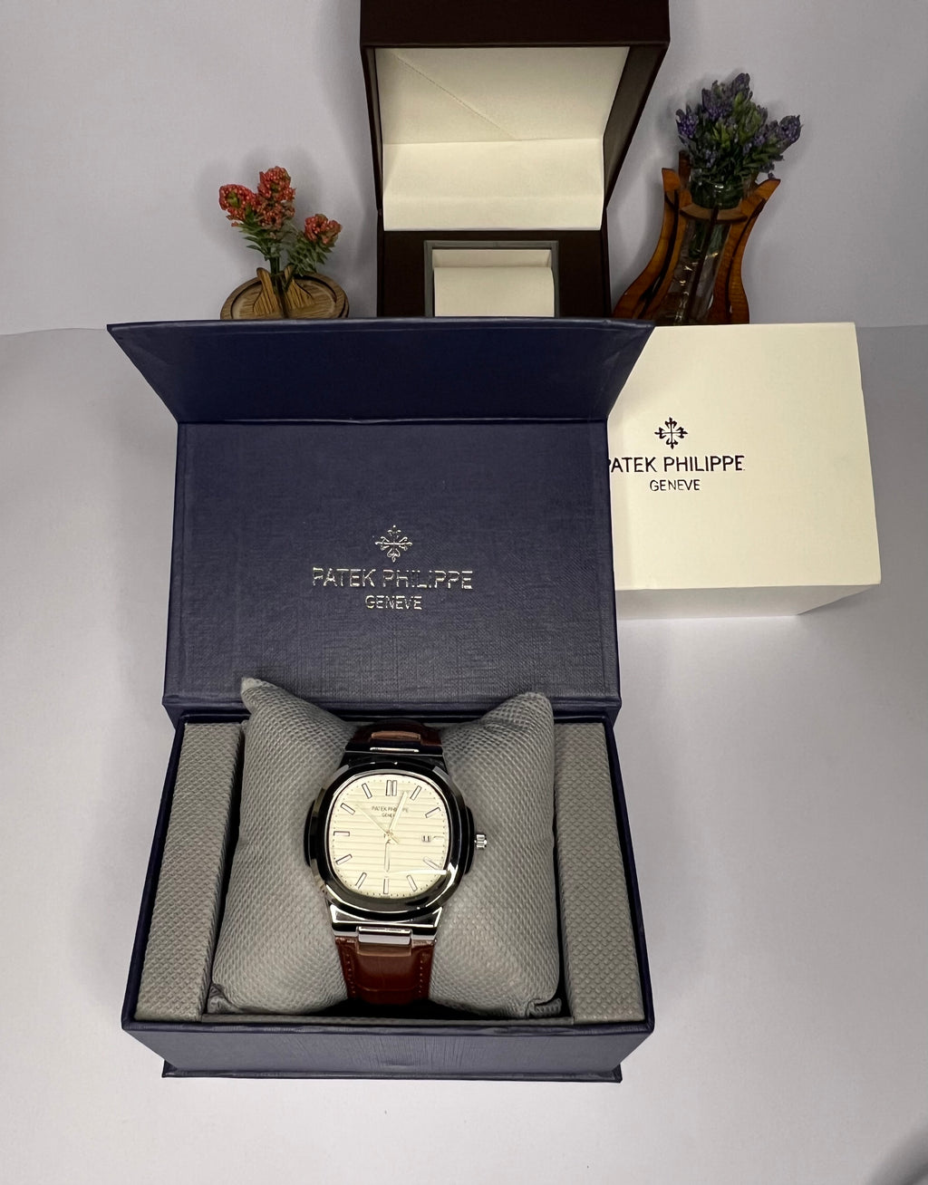 Patek Philippe Premium Men’s Watch ( With Complete Box )