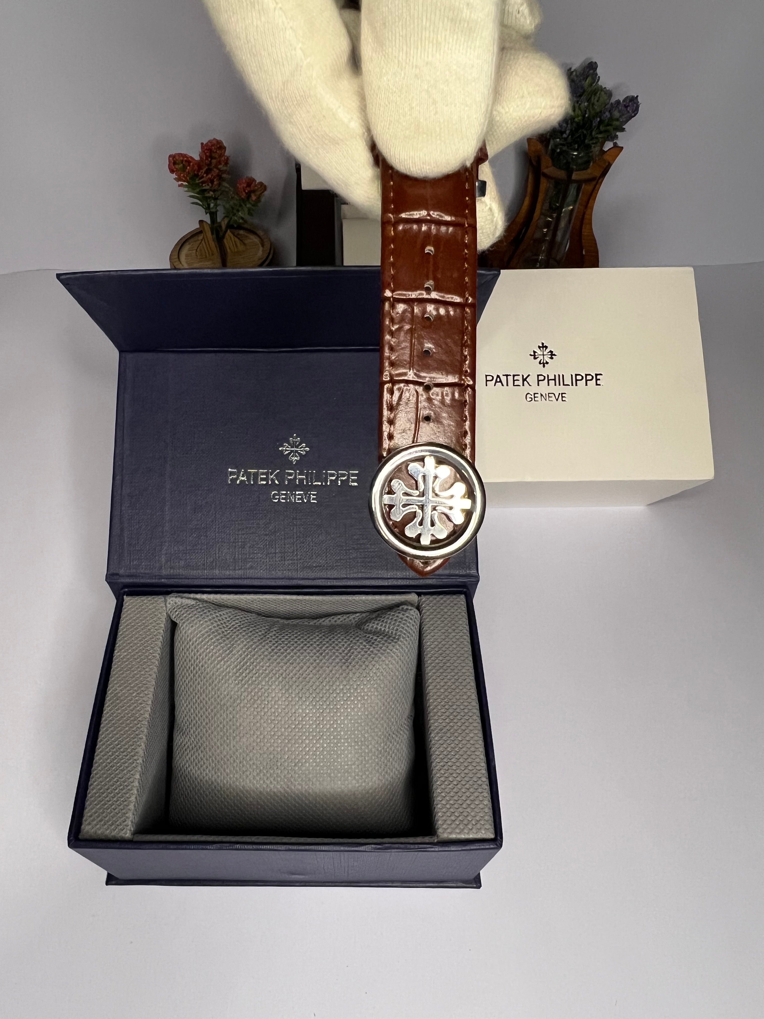 Patek Philippe Premium Men’s Watch ( With Complete Box )