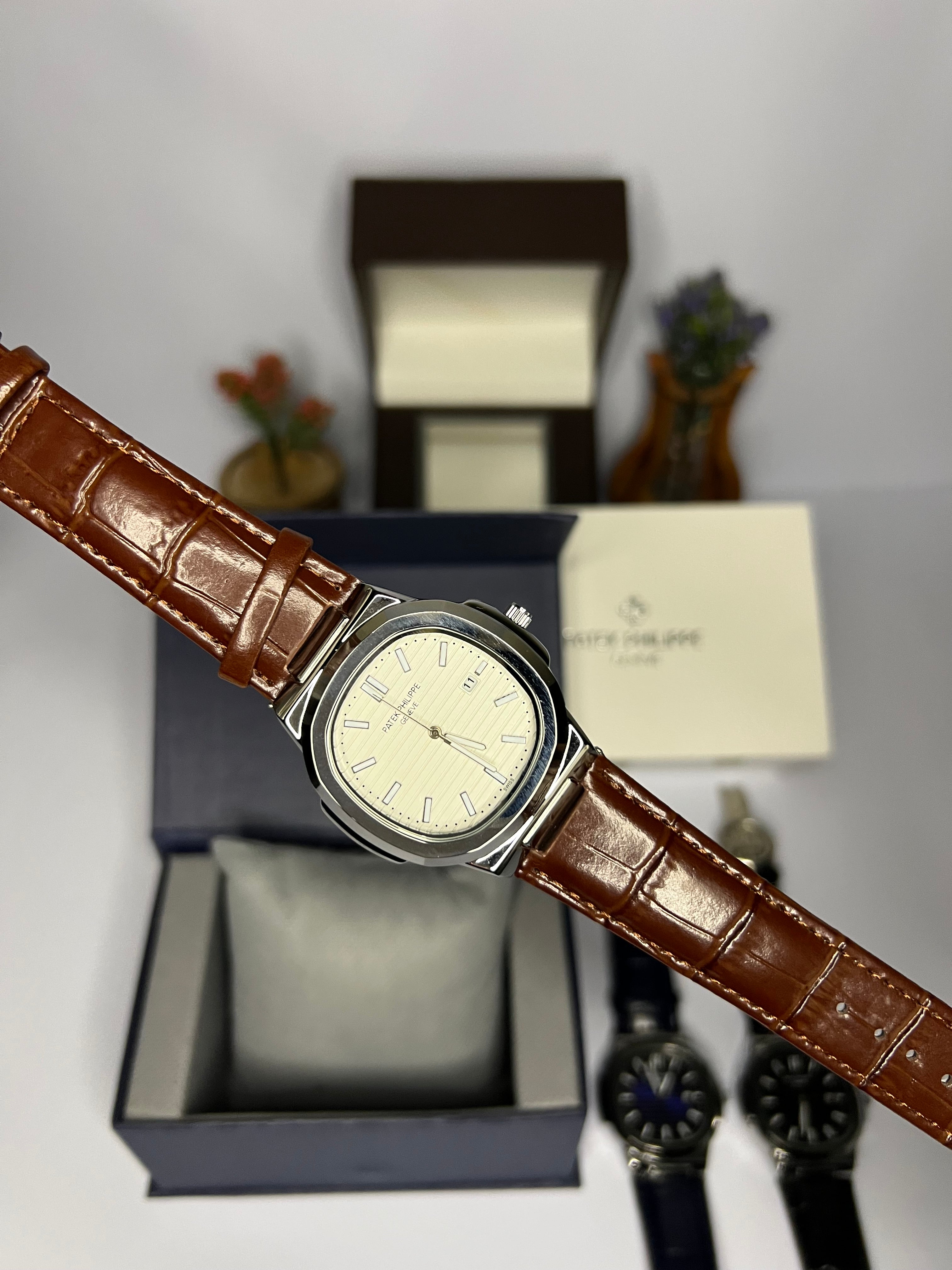 Patek Philippe Premium Men’s Watch ( With Complete Box )