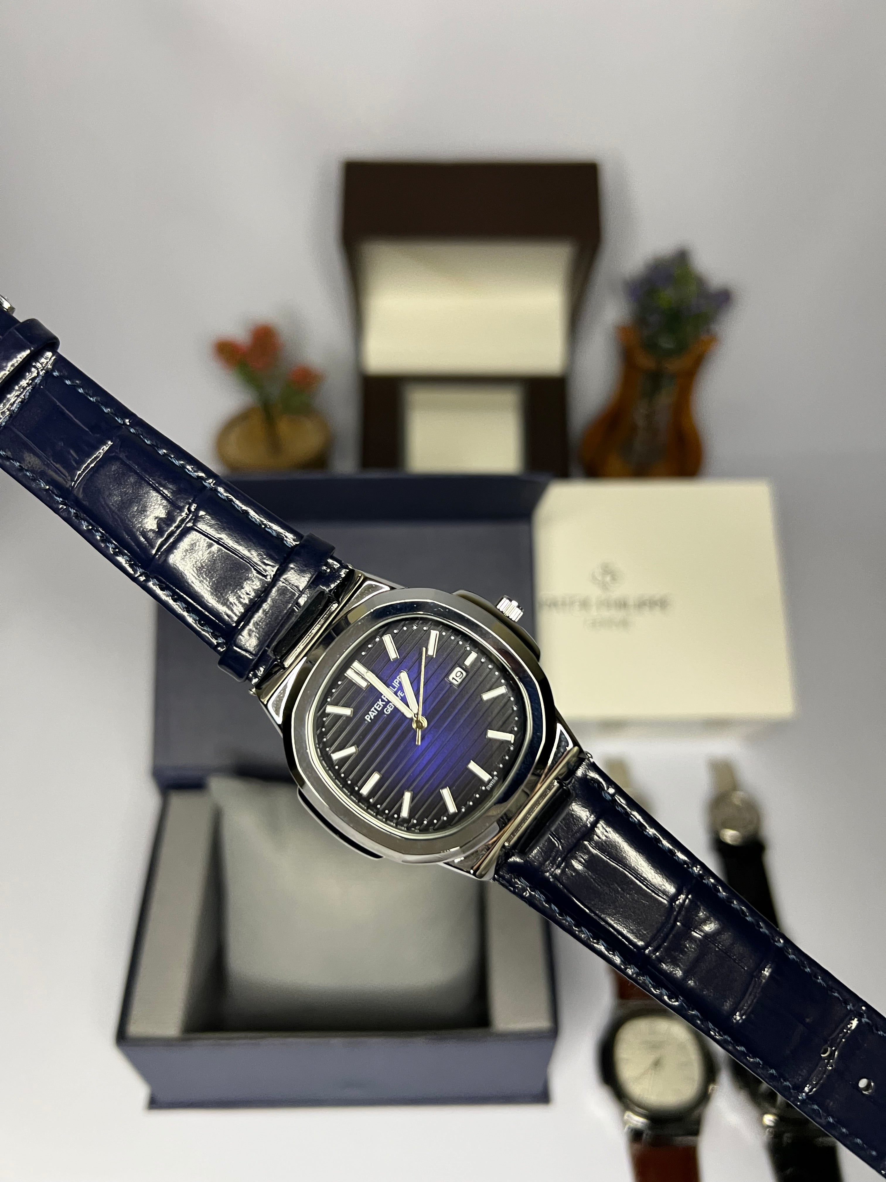 Patek Philippe Premium Men’s Watch ( With Complete Box )